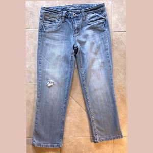 Refuge- Cropped Boyfriend Jean, medium wash